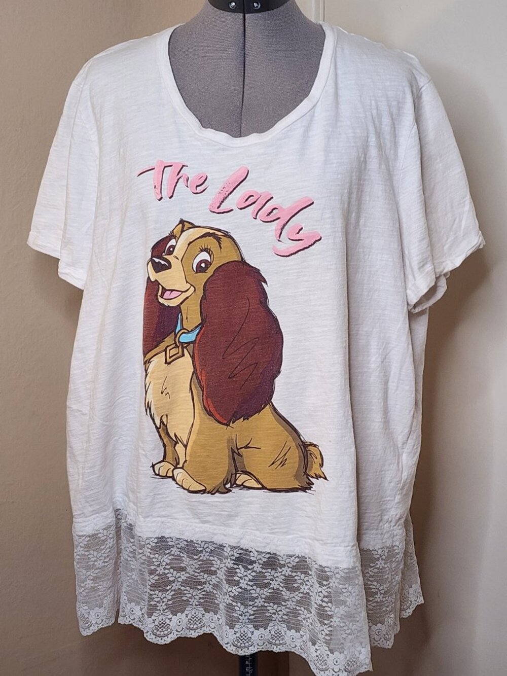 Disney Lady and the Tramp Women's T-Shirt "The Lady" Size 2XL Lace Bottom